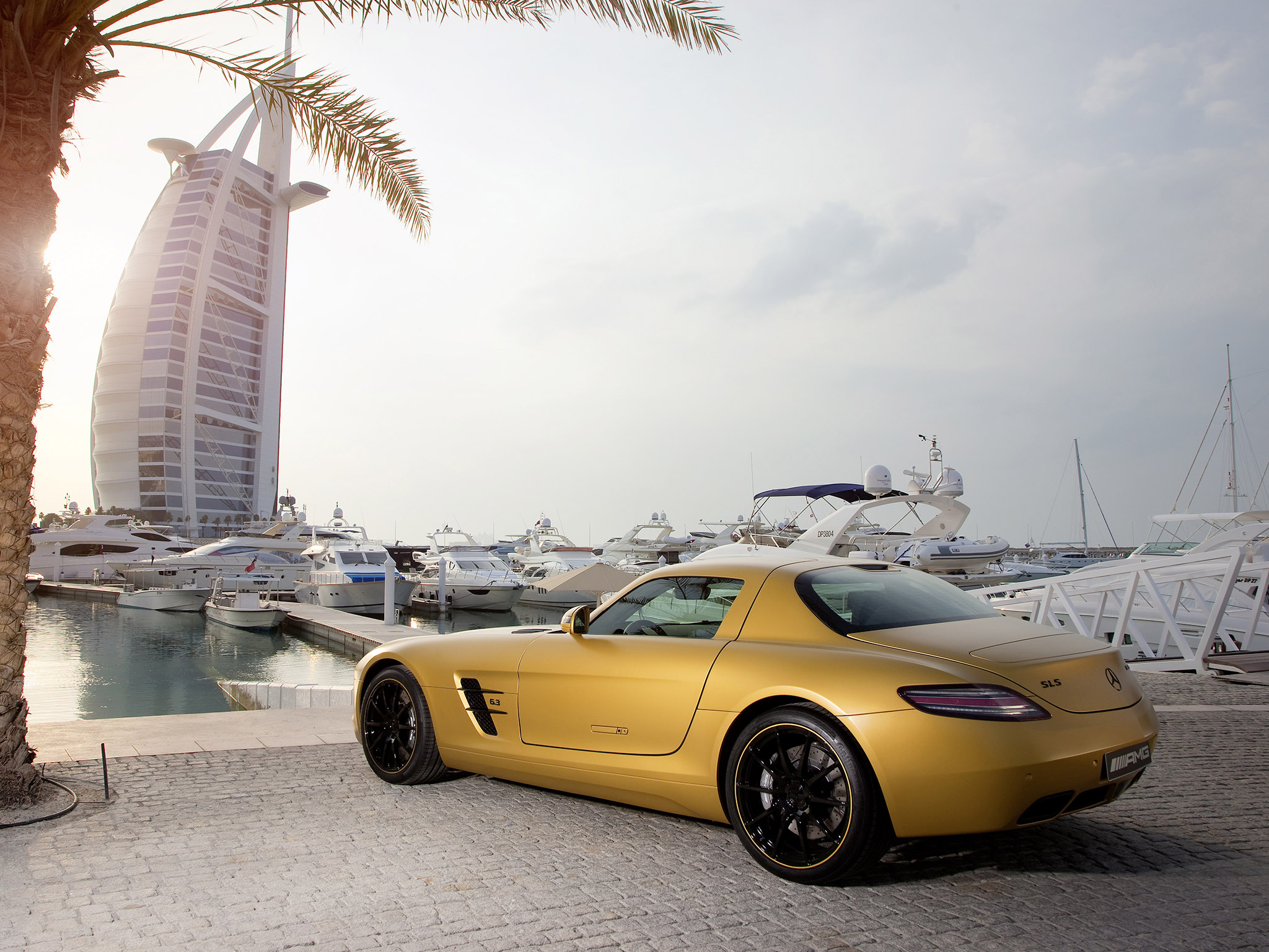 Top Five Car Rental Companies in Dubai